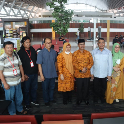 Kanwil Kemenag Sulbar Beri Dukungan Moral Kontingen Yang Berkompetisi Di PESPARANI II Kupang