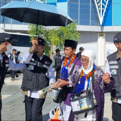393 Jemaah Haji Indonesia Kloter Pertama Tiba di Madinah
