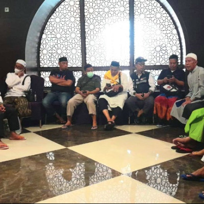 Ketua Kloter 7 Embarkasi Makassar Perkuat Kinerja Karom dan Karu di Madinah