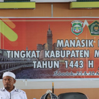 Ka. Kanwil Kemenag Prov. Sulbar Beri Arahan dan Menutup Manisik Haji ke Jemaah Calon Haji di Kabupaten Mamuju Tengah Patuhi Protokol Kesehatan