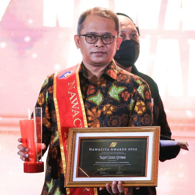 Menag Yaqut Raih Penghargaan Nawacita Awards 2022