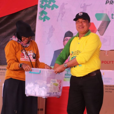 Pembagian door prize puncak dari seluruh rangkaian Hab ke 77 tahun 2023