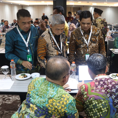 Kakanwil Bahas Layanan Pendidikan Agama dan Keagamaan di Sidang Komisi II Rakernas