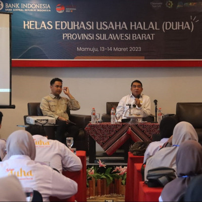 Kakanwil menjadi Pemateri Kelas Edukasi Halal: Menyadarkan Pentingnya Memperhatikan Keaslian Produk Halal