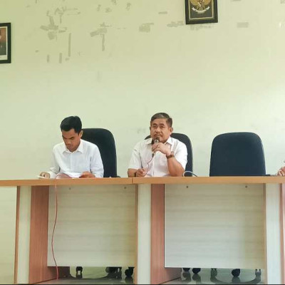 Kamad Pimpin rapat Pembentukan Tim Kerja Pembangunan Zona Integtitas MTsN 1 Polman