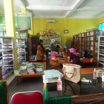 MTsN 1 Polman Tancap Program Kerja Dihari Pertama Kerja Pasca Lebaran