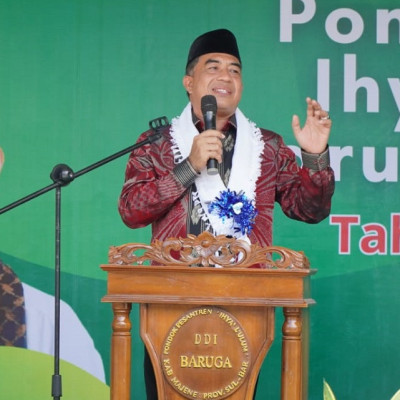 Penamatan Santri Ihyaul 'Ulum Baruga, Kakanwil : Pondok Pesantren Adalah Penjaga Bangsa