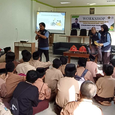 BNNK Polewali Mandar Adakan Sosialisasi Penyuluhan P4GN di MTsN 1 Polman