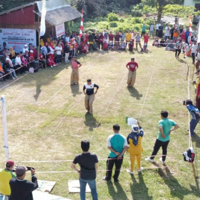 Lomba Lari Karung: Seru dan Uniknya Olahraga Tradisional