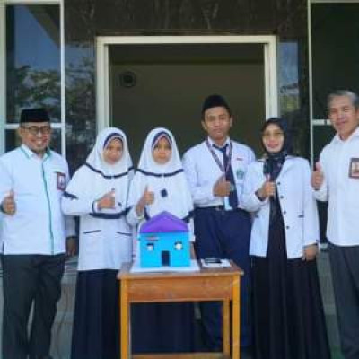 Siswa MTsN 1 Polman Kembali Hadirkan Inovasi Robotik Pendeteksi Maling