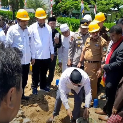 Peletakkan Batu Pertama Tugu Kerukunan Umat Beragama di Desa Karave, Kokohkan kerukunan lintas umat beragama