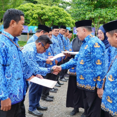 Serahkan SK Ketua Tim Kerja, Kakanwil Inginkan Perubahan Yang Lebih Baik