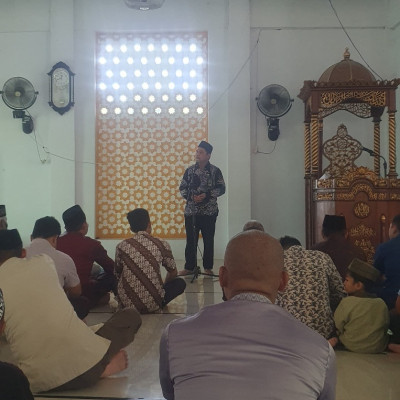 Kisah Nabi Muhammad Ketika Naik Ke Mimbar