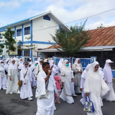 Gelar Praktek Haji Dan Umrah Bersamaan di Tiga Zona Kabupaten Majene