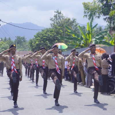 MAN 2 Polman Kembali Meraih Juara 1 Putra-Putri Lomba Gerak Jalan Pramuka se-Kecamatan Matakali