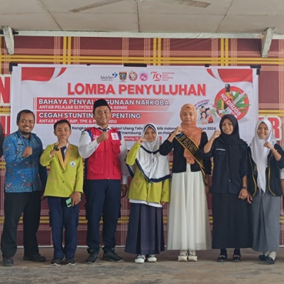 Peserta Didik MTsN 1 Polman Borong Juara Lomba Penyuluhan Bahaya Narkoba, Kepala BNNK Polman Beri Apresiasi