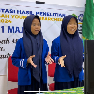 Peserta MYRES MTsN 1 Majene Berhasil Presentasikan Hasil Penelitian pada Ajang MYRES 2024