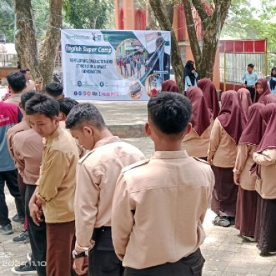 Organisasi English Club MAN 2 Polman Gelar English Super Camp: Mengembangkan Karakter dan Etika untuk Generasi Cerdas