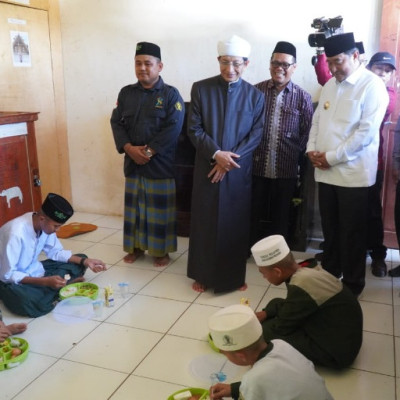 Tinjau Simulasi MBG bagi Santri, Menag: Tidak Ada Beda, Semua Dapat Makan Gratis