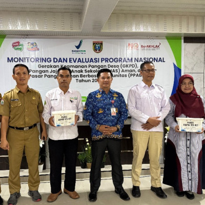 MTsN 1 Polman Raih Nilai Tertinggi Program Sertifikasi PJAS, Pj Sekda Polman Serahkan Langsung Hadiah Apresiasi