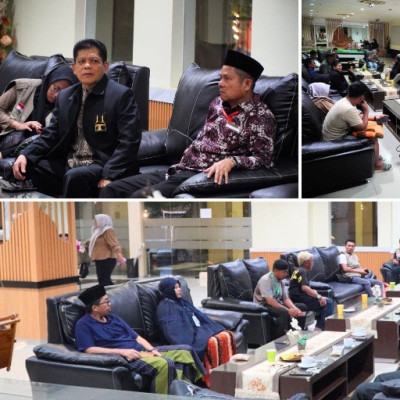 Kabid PHU Gelar Evaluasi Pasca CJH Kloter 18 Sulbar Tiba di Asrama Haji Embarkasi Makassar