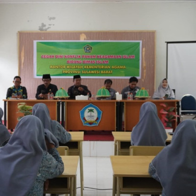 MAN 2 Polewali Mandar Jadi Tuan Rumah Sosialisasi Early Warning System: Upaya Mencegah Konflik Paham Keagamaan Islam