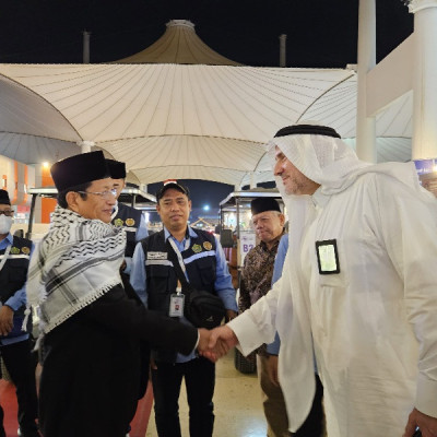 Tiba di Jeddah, Amirul Haj Minta Jemaah Fokus Persiapan Wukuf di Arafah