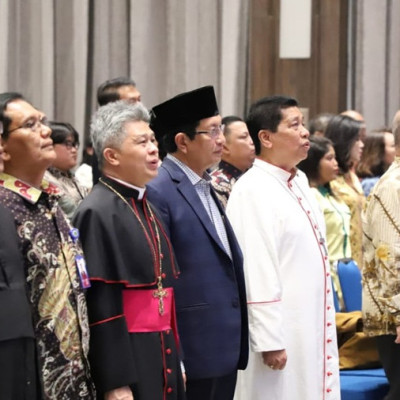 Menag Luncurkan Buku Refleksi Deklarasi Istiqlal: Refleksi Harapan & Tantangan Seluas Indonesia