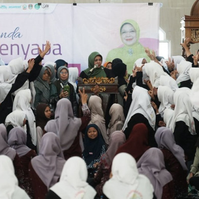 Penasihat DWP Kemenag Ajak Santriwati Jaga Adab dan Keutuhan Bangsa