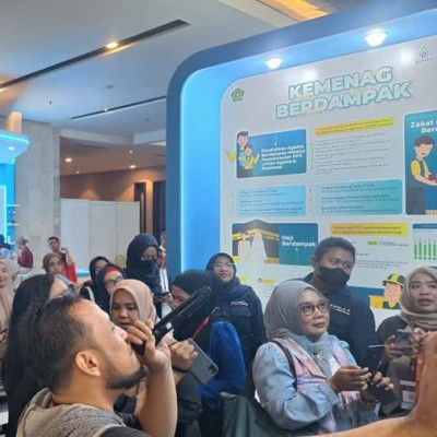 Hari Kedua Pameran KIP, Pengunjung Stan Kemenag Meningkat