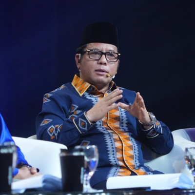 Kemenag Masuk Tiga Besar Kementerian Berkinerja Terbaik Versi IndoStrategi