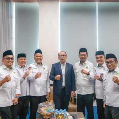 Kakanwil Adnan Audiensi dengan Gubernur Bahas Pelaksanaan Apel Hari Santri 2025 di Majene