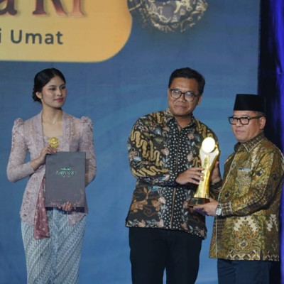Kementerian Agama Raih Penghargaan sebagai Lembaga Penggerak Pemberdayaan Ekonomi Umat 2025