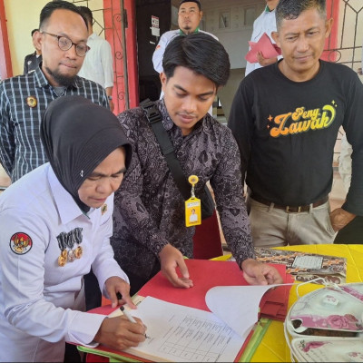 Lindungi Aset Umat, Kemenag Majene Terima 20 Sertifikat Tanah Wakaf