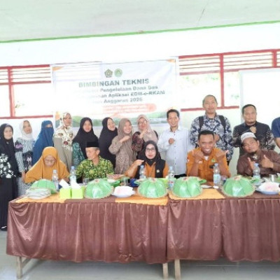 Kasi Pendma Kankemenag Kab. Majene Tekankan Pengelolaan Dana BOS Madrasah yang Efektif, Transparan, dan Akuntabel