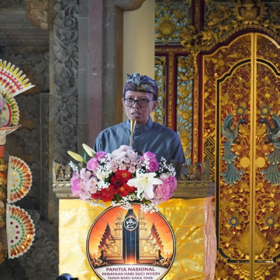 Nyepi dan Ramadan Beriringan, Umat Hindu Bagikan Takjil dan Sembako