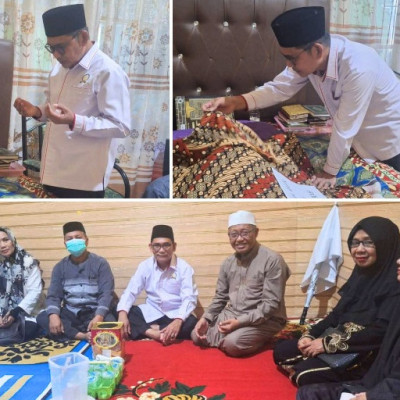 Wujud Empati, Kepala Kemenag Majene Melayat ke Rumah Duka ASN Purnabakti