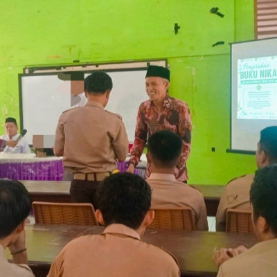 "Dulu mau jadi Guru, Tapi...."