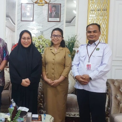 Pembimas Katolik Kemenag Sulbar Koordinasi dengan Bupati Mamuju, Perkuat Kerukunan Umat Beragama